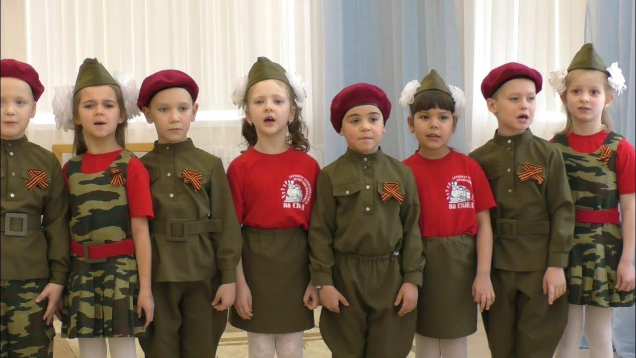 Мы защитники ноты. Текст песни будущий солдат. Частушки про войну. Мальчишка будущий солдат текст песни. Стишок солдату.