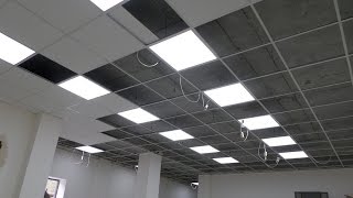 видео Светильники в подвесной потолок Армстронг
