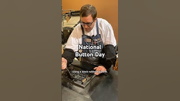 Een zinnetje over een knoop afdrukken voor Nationale Knopendag (16 november)