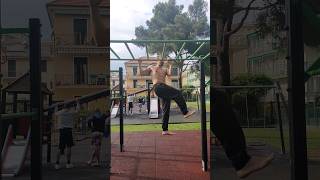 Airbag Walk #calisthenics #calisthenicswarriors #fitness #motivation #air #walk #airwalk #challenge