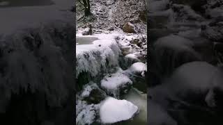 Gediz Akçaalan Doymak Şelalesi. Kış Ayı 