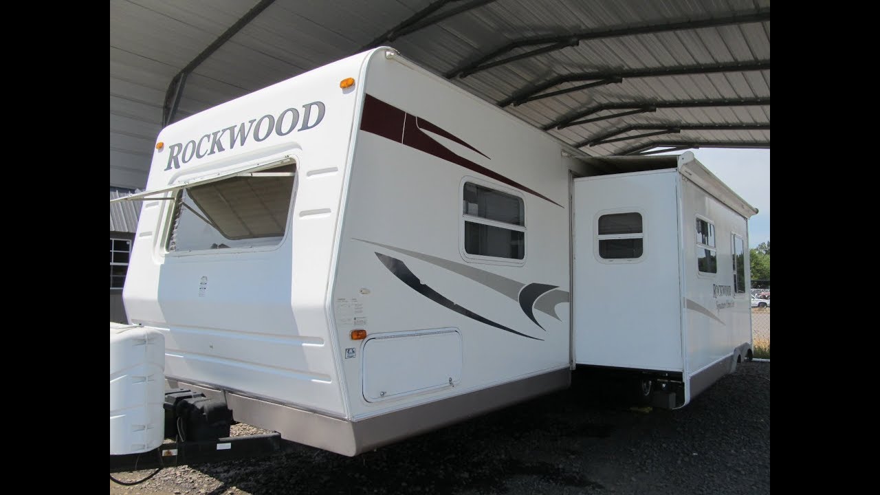 SOLD 2009 Forest River Rockwood Signature Ultra Lite 8313SS