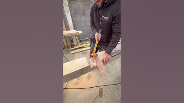 How to cut half laps in green oak post #how #diy #home #timber #howto #tips #building #builder #hack