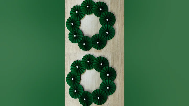 Christmas Wreath | Christmas Decoration Ideas | Christmas Craft #shorts #shortvideo #christmascrafts