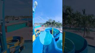 😱 I Got Lost Inside This Giant Water Slide #waterpark #shortvideo