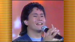 Gian e Giovani cantam &quot;Sai dessa coração&quot; no Sabadão Sertanejo (12/03/1994) INÉDITO NO YOUTUBE