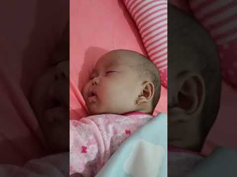 ANAK TANTE YULI LAGI BOBO