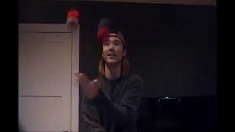 3 Ball Juggling Tricks: Crossed Arm Reverse Cascade and Crossed Arm Cascade