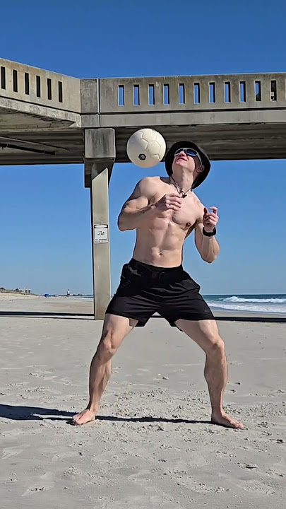 is this maradona 7? ⚽️