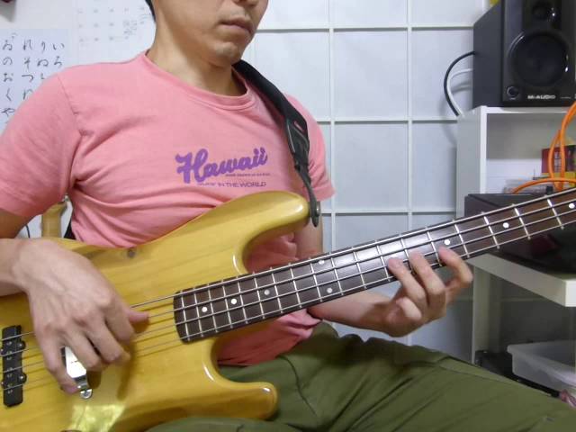 Improvisation jam with looper in seven beats bekijken op YouTube Improvisation jam with looper in seven beats bekijken op YouTube