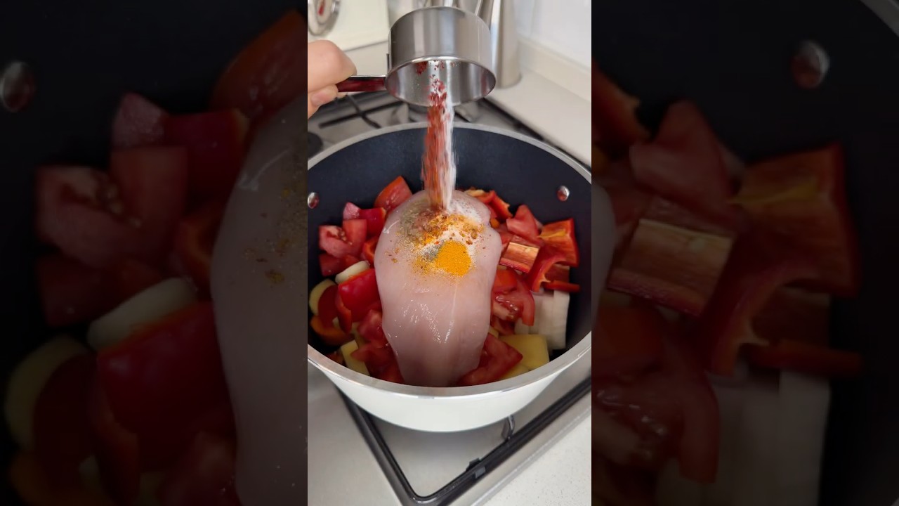 Sebzeli Tavuk Çorbası🍲Tam kıvamında👌#tarif #recipe #kitchenhacks #food #cooking #pratiktarifler Sebzeli Tavuk Çorbası🍲Tam kıvamında👌#tarif #recipe #kitchenhacks #food #cooking #pratiktarifler