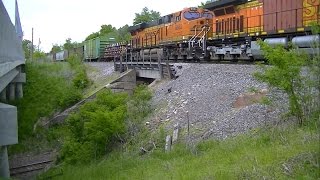 Time-lapse of the 3 trains at the UP/BNSF junction