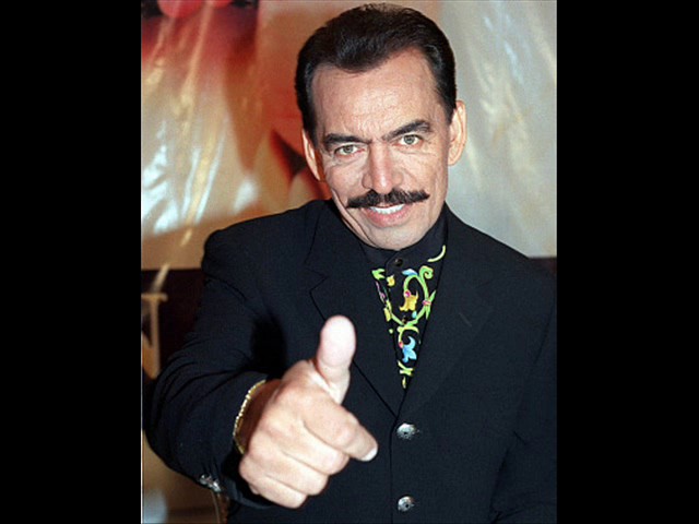 Joan Sebastian - Llorar Entre Sombras