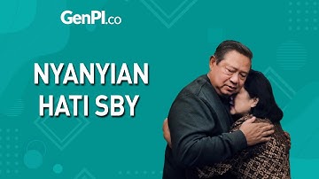 Kenang 2 Tahun Kepergian Bu Ani, SBY Tertunduk di Pusara