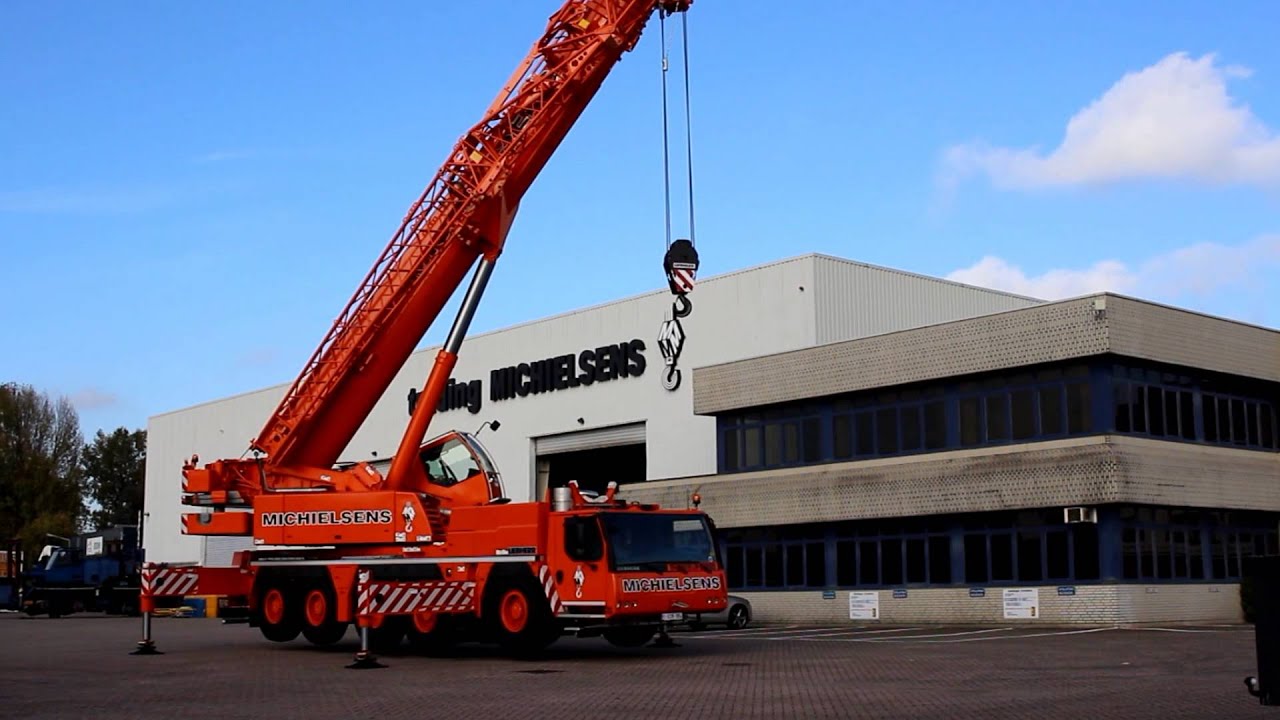 Liebherr LTM 1160-5.1 (2013) - Michielsens Trading nv (www.cranes4u.com)
