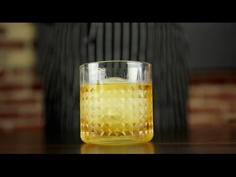 the-godfather-cocktail-recipe---liquor.com