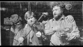 The Dubliners - The Lark In The Morning chords