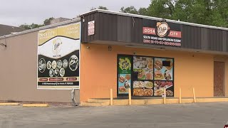 Behind the Kitchen Door: Roaches, dirty conditions force shutdown of Northwest Side Indian resta...