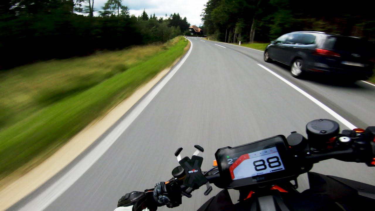 KTM 1290 SUPERDUKE R ON LIMIT   SC PROJECT RAW  4K