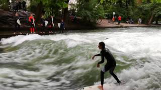 Eisbach surfing in Munich