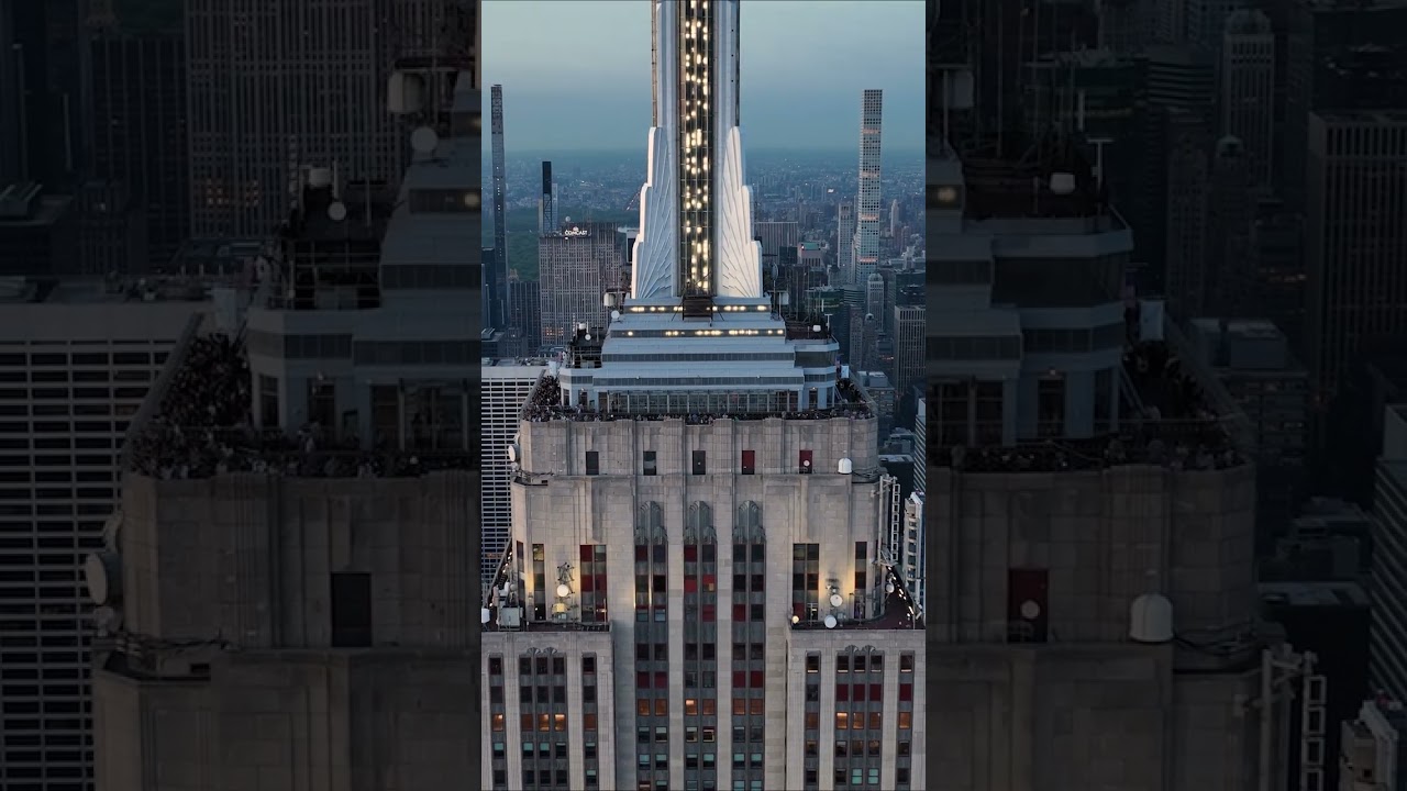 Drone Empire State Building, New York City