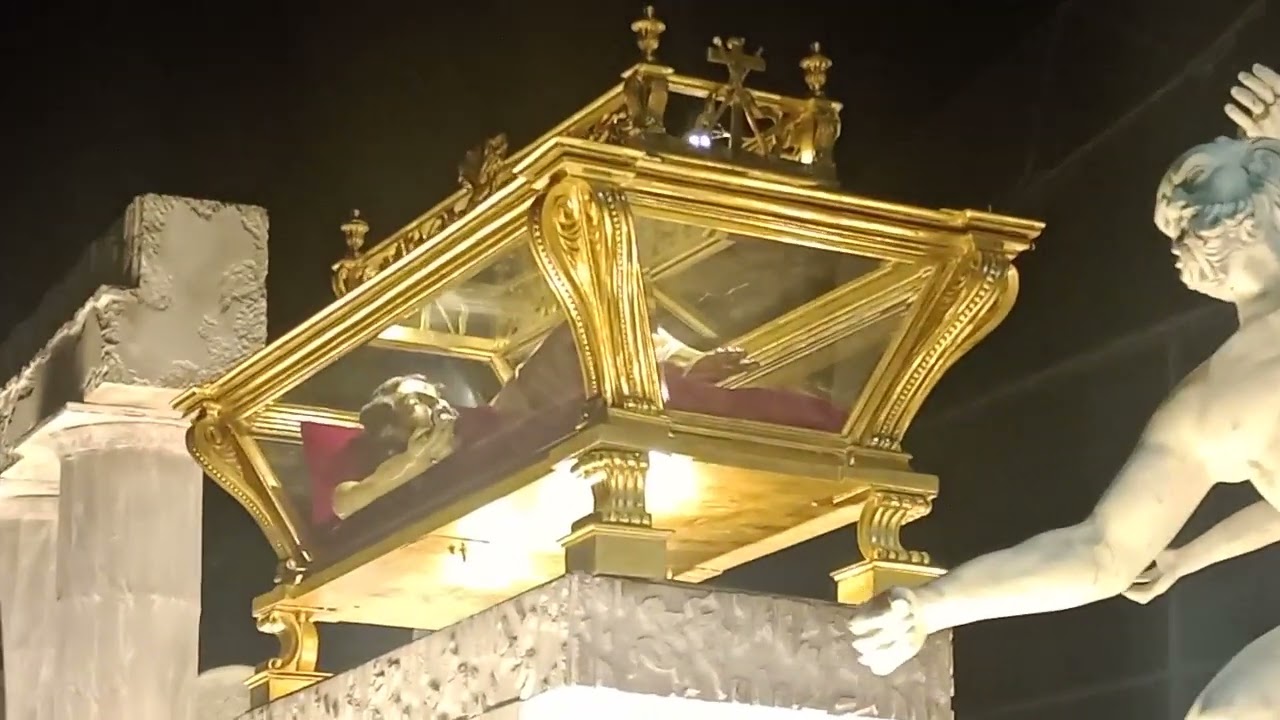 Santo Entierro, Señor Sepultado Parroquia San Juan Bautista Amatitlán Viernes Santo 18-04-2,025.