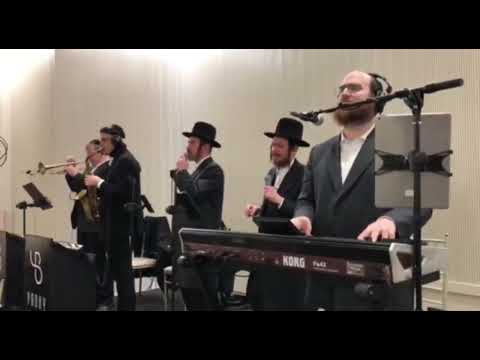 האחים פרוינד משמחים בחתונה עם הקלידן יענקי בריסקמן ותזמרתו