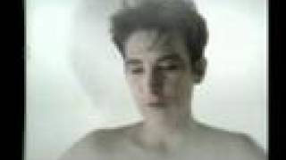 KD Lang - Barefoot chords