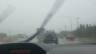 Lloviendo Y escuchando la 101.1 los angeles 