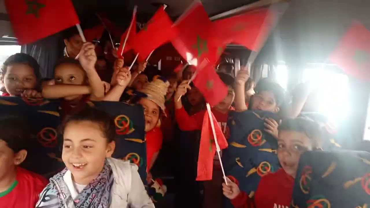 تلاميذ مؤسسة سانت ماركريت ماري  يحتفلون بدكرى عيد المسيرة الخضراء