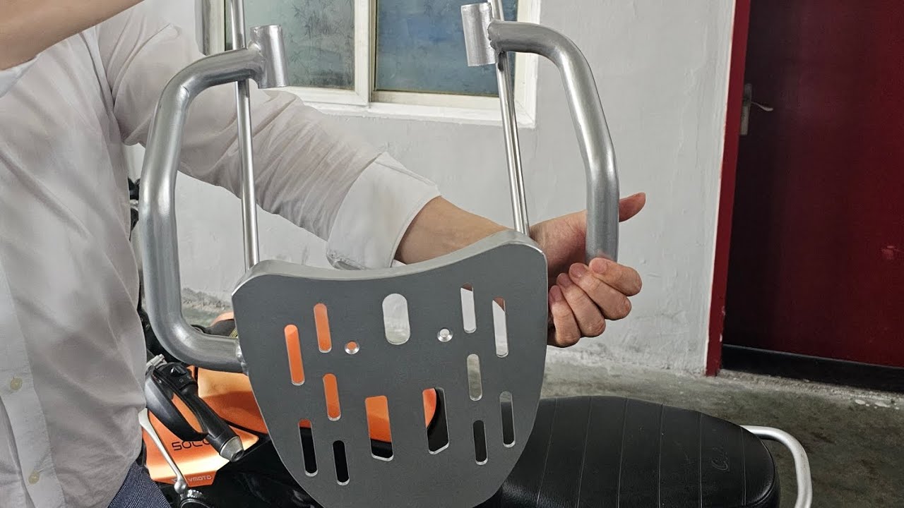 Development of a dedicated rear rack for the Super Soco TC MAX has