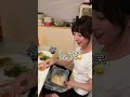 Mới chỉ ngửi thôi mà đã vậy rồi đó '' Sầu Riêng'' | Vợ Nhật