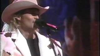 Alan Jackson - She's Got The Rhythm (And I Got The Blues) (LIVE) chords