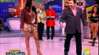 Programa Do Ratinho Mulher Moranguinho Canta 30042012-Fãs Ballet Do Sbt