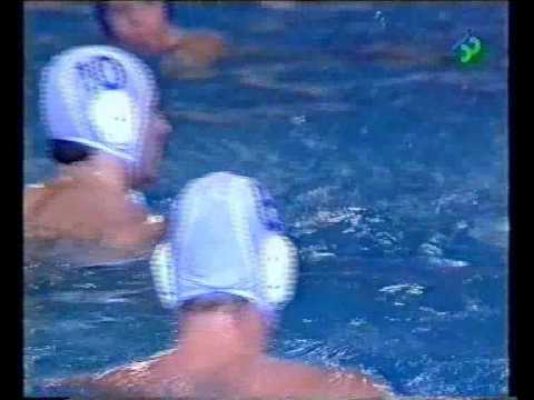 Salvador Gomez skill center goal water polo