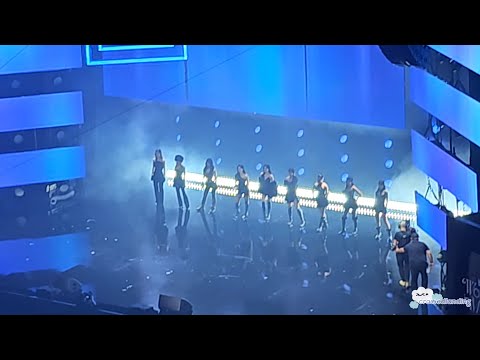 [FANCAM/직캠] 230301 TWICE 트와이스 - Breakthrough Artist / Moonlight Sunrise 