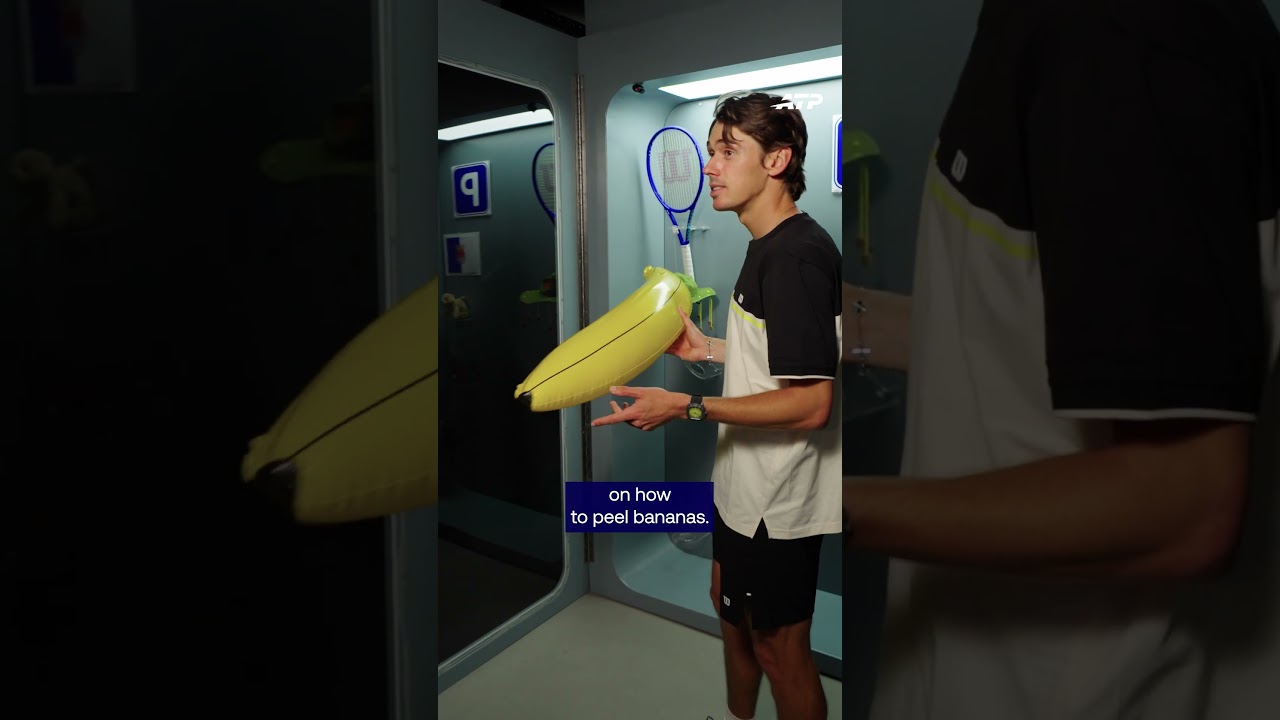 Bananas 🍌 and parking attendant signs 🅿️