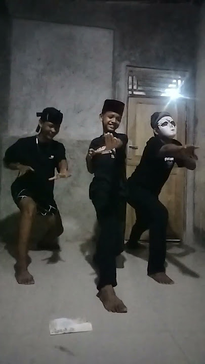 orang gila main silat