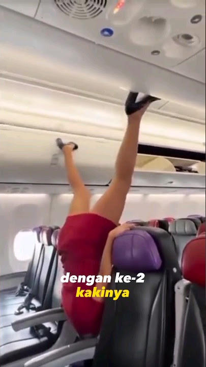 This flight attendant's action caused a commotion among airplane passengers #flight attendant #ai...