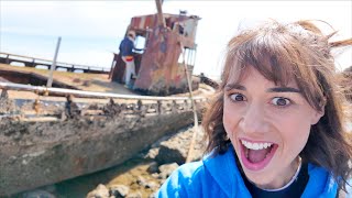 EXPLORING AN ABANDONED PIRATE SHIP!