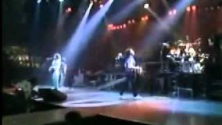 REO Speedwagon i cant fight this feeling live 1985.flv chords