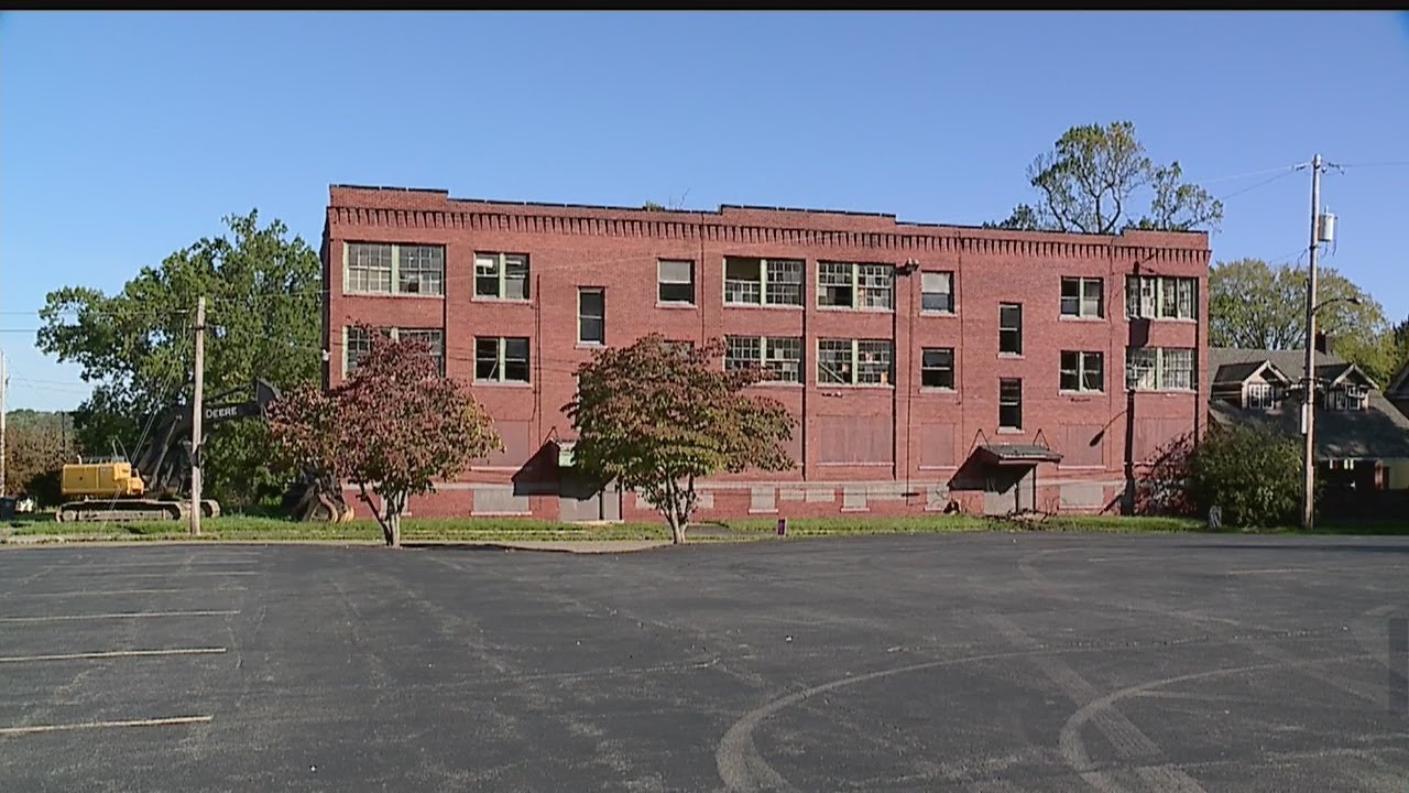 sharon white Apartment building in Wick Park neighborhood scheduled for demolition