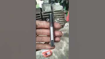 Removing a broken spark plug! #youtube zď