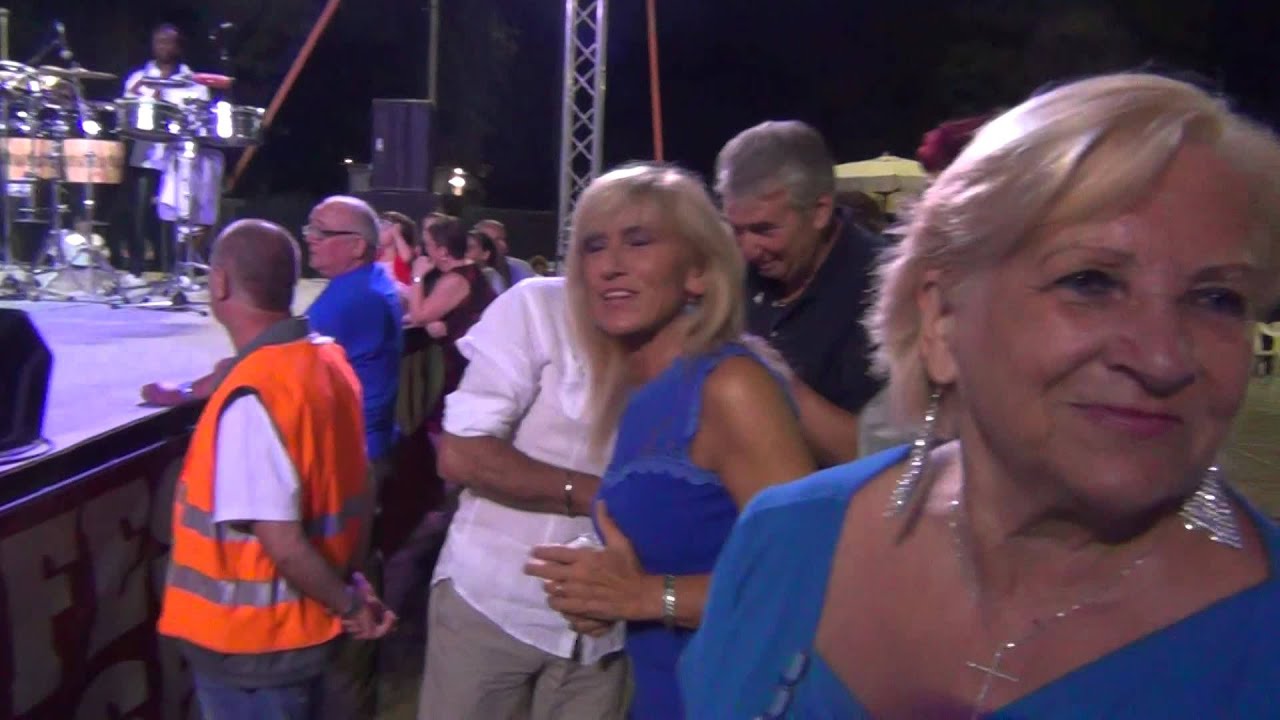 27-07-2015 Caselle di S. Maria di Sala (VE) orchestra Omar Codazzi numero uno (filmador Renato)