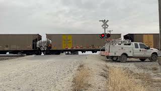 *Train Meet* 240th Ave, Osceola, IA // Railroad Crossing // 11/24/21 // BNSF 6416 & AMTK 10
