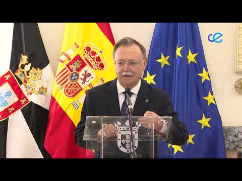 Presidente y delegado apelan el consenso que alumbró la Constitución para seguir avanzando