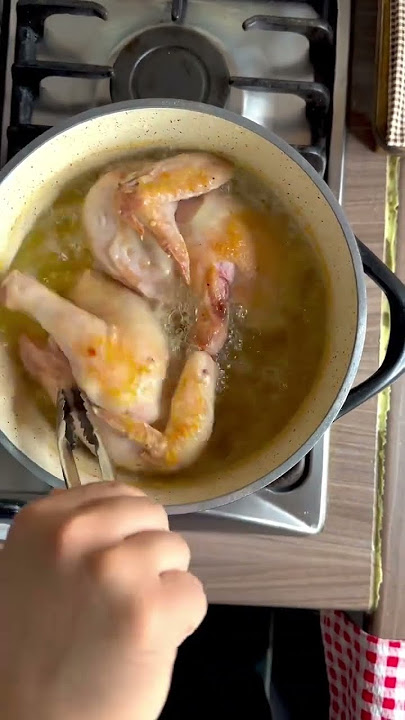 از صفحه zarioebi, مادر شوهرم خونمون دعوت بود😍