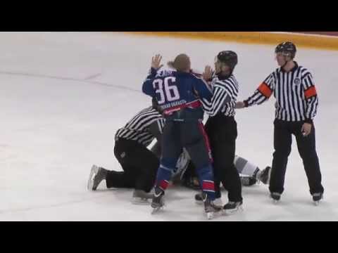 Драка: МХЛ: Андрей Белов (Капитан Ступино, №36) vs Ян Биттнер (Патриот Будапешт)