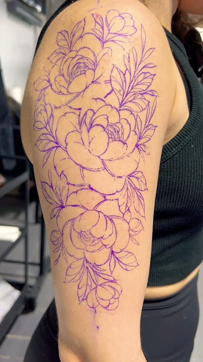 Floral upper arm. One full day session. #floraltattoo #flowers #sleevetattoo #nyctattooartist