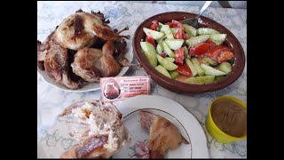 Сижу на диете. Смело уплетаю мясо перепела. Жестоко? да! таке життя... Сижу на диете. Смело уплетаю мясо перепела. Жестоко? да! таке життя...
